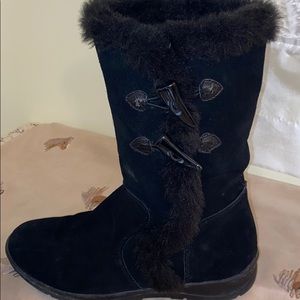 White mountain black suede Boots